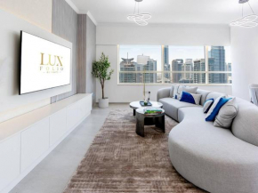 2 Bedroom Smart Home with a Panoramic Marina View